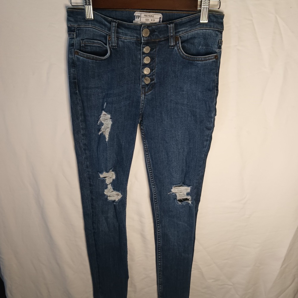 Free People Blue Denim Dark Wash Jeans Distressed Button Fly Rawβ Hem Size 26